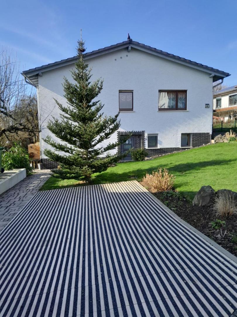 Ferien Bei Naus - Ferienwohnung Marburg Екстер'єр фото